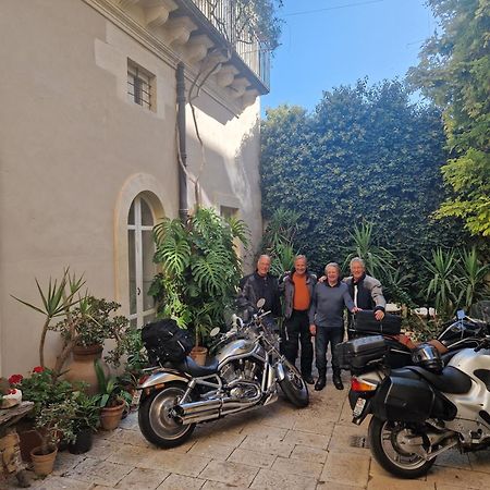 Palazzo Degli Antoci Ragusa Exterior foto